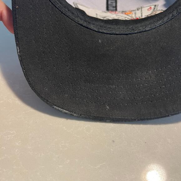 HUSTLE Vegas Poker Ace King Cards Top Level Hat Black Embroidered Snap Back - Picture 4 of 8